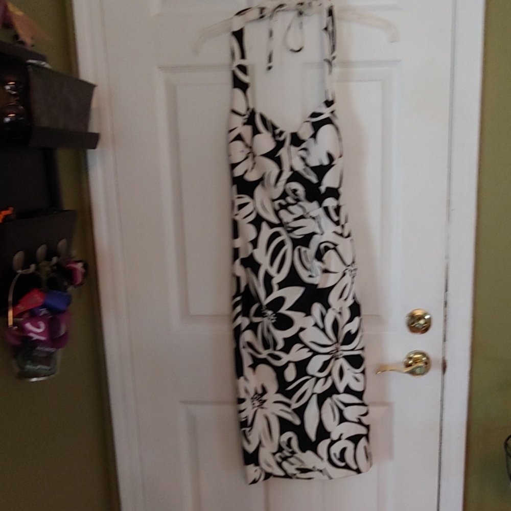 Cache dress - Picture 2 of 3